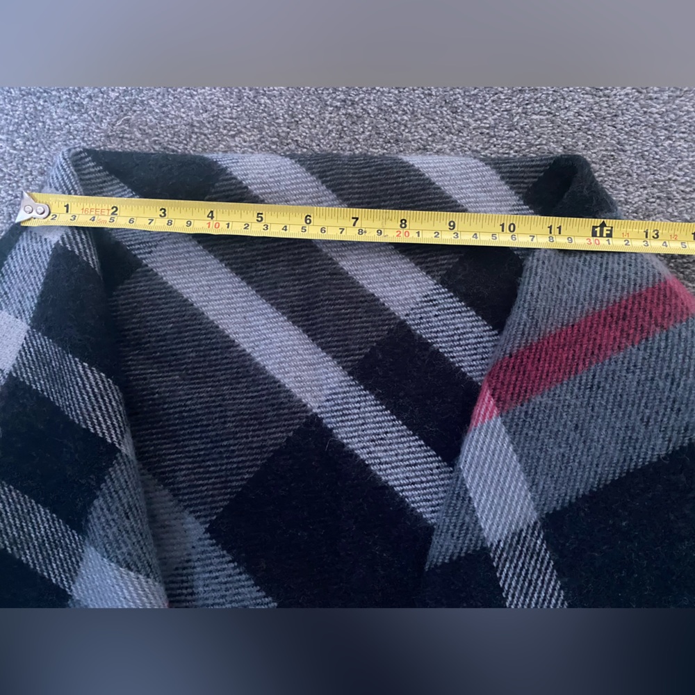 💥 SALE💥 Retro style plaid wrap with metal clip closure - Picture 9 of 9